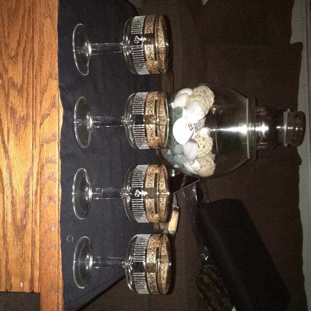 4 Starlyte cordial stemmed glasses